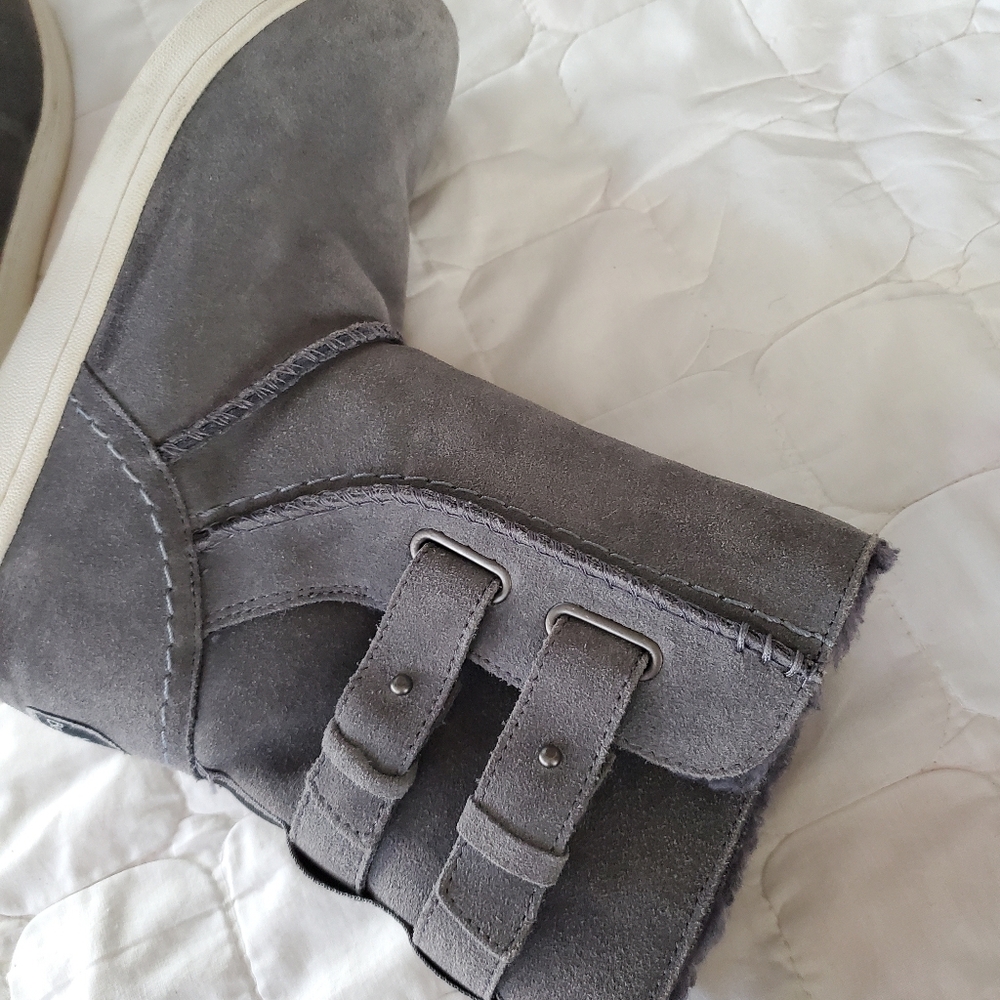 Boots - Picture 12 of 12
